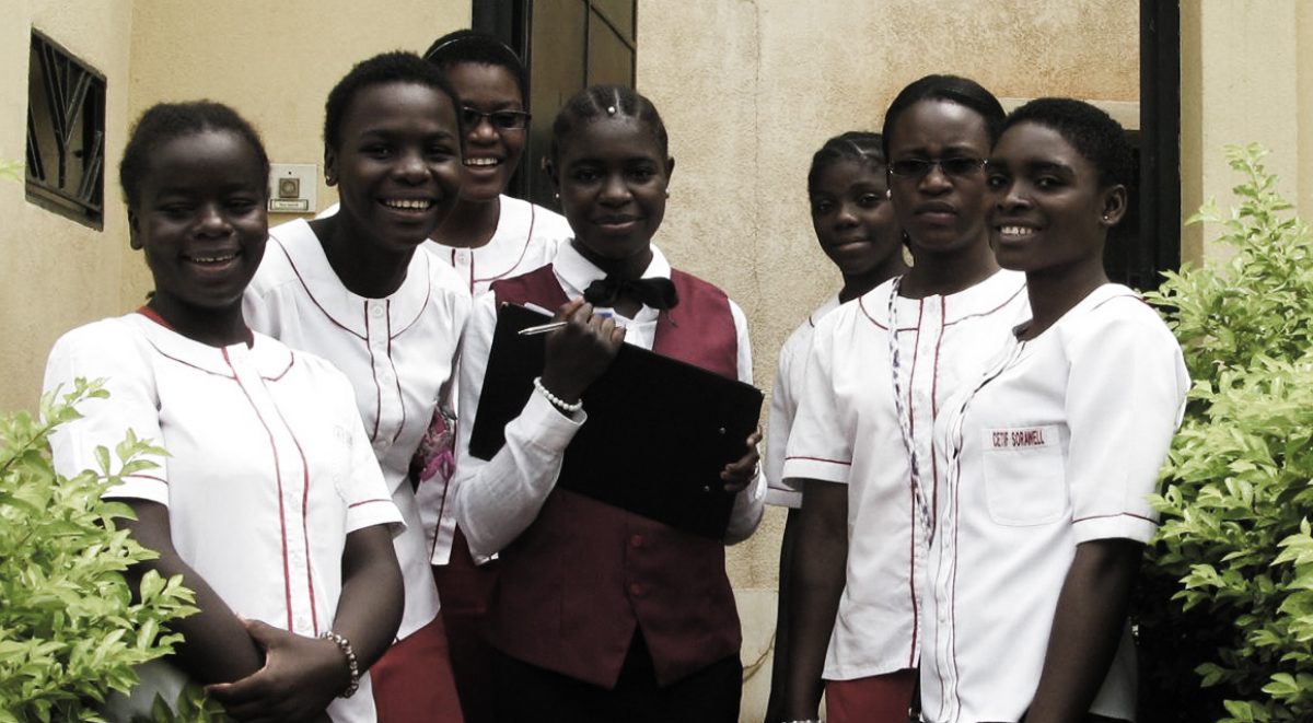 Formation de 18 jeunes femmes dans le domaine de l’industrie hôtelière – Yaoundé, Cameroun